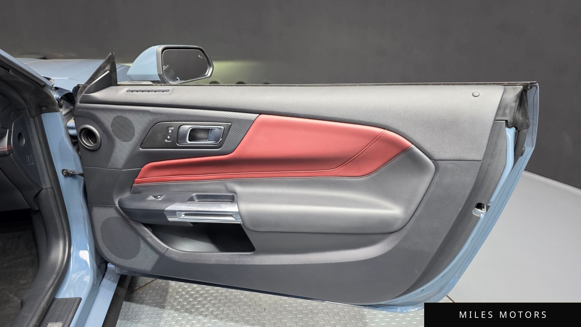 Ford 머스탱 2024 — миниатюра 15