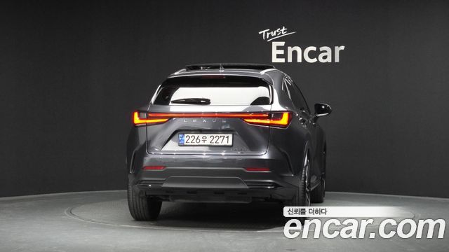 Лексус NX350h 2025 — миниатюра 4