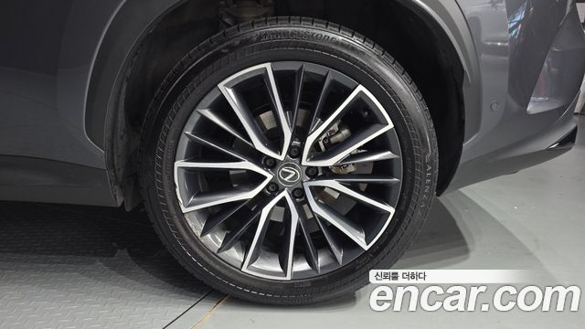 Лексус NX350h 2025 — миниатюра 7