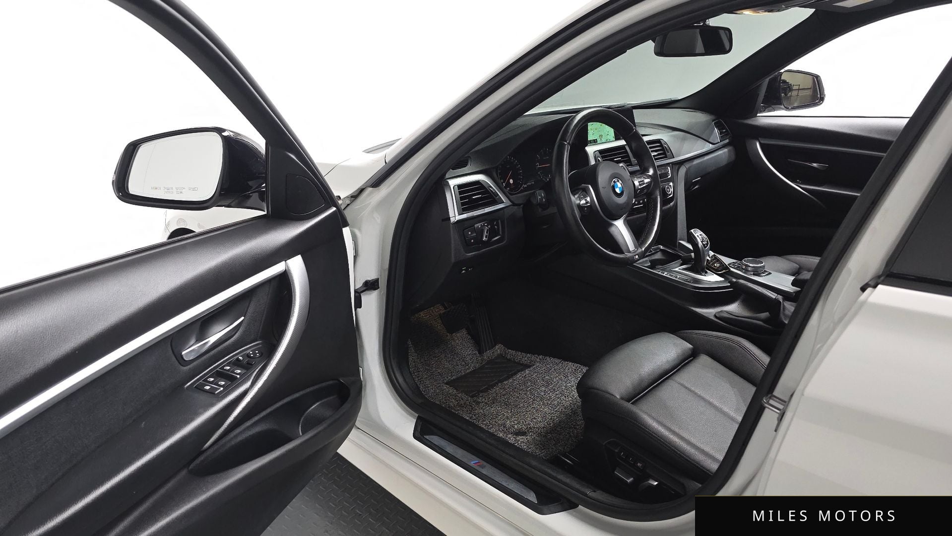 BMW 3 Series (F30) 2018 — миниатюра 12