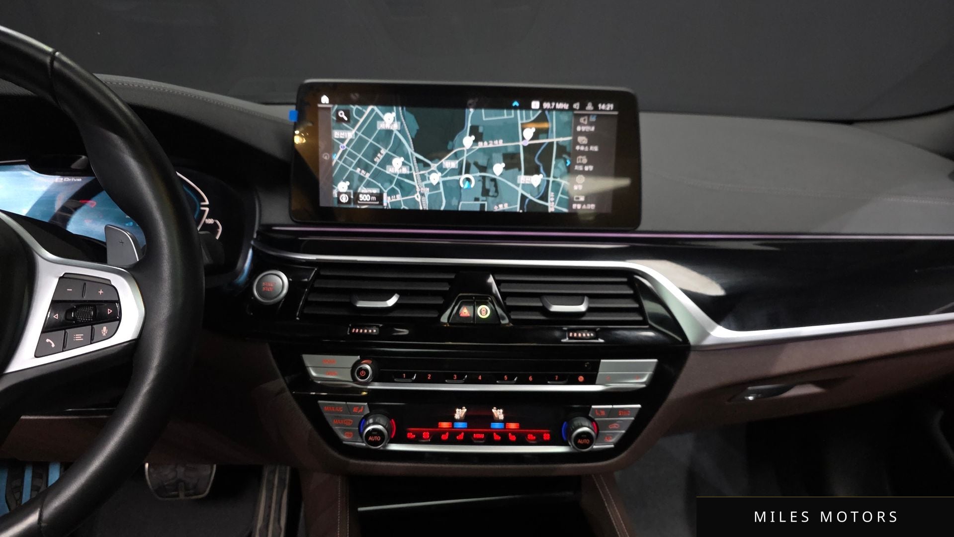 BMW 5 Series (G30) 2021 — миниатюра 20