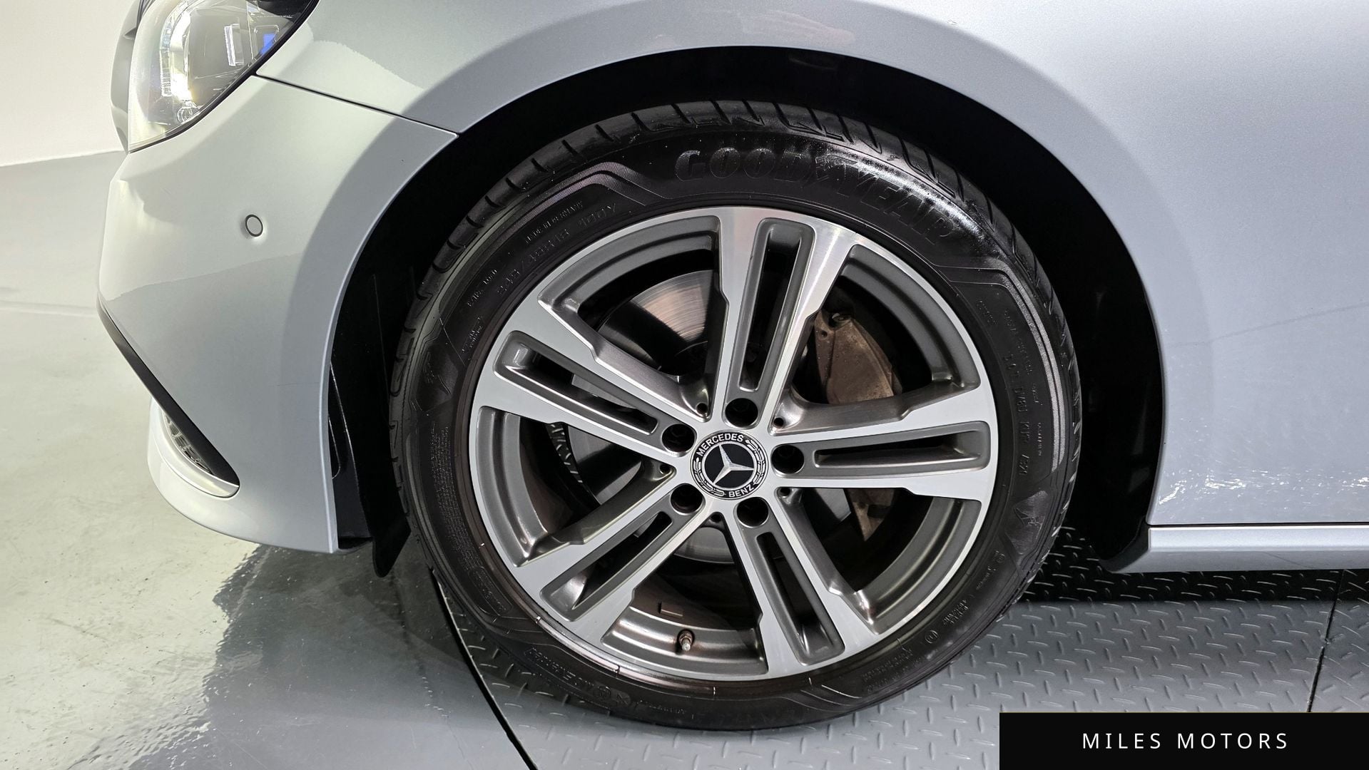 Mercedes-Benz E-Class W213 2021 — миниатюра 5