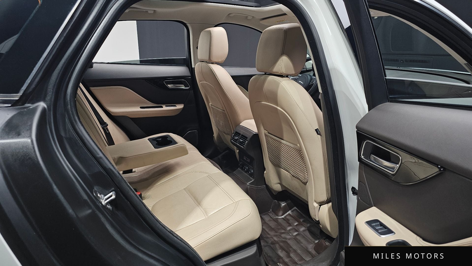 Jaguar F-PACE 2018 — миниатюра 15