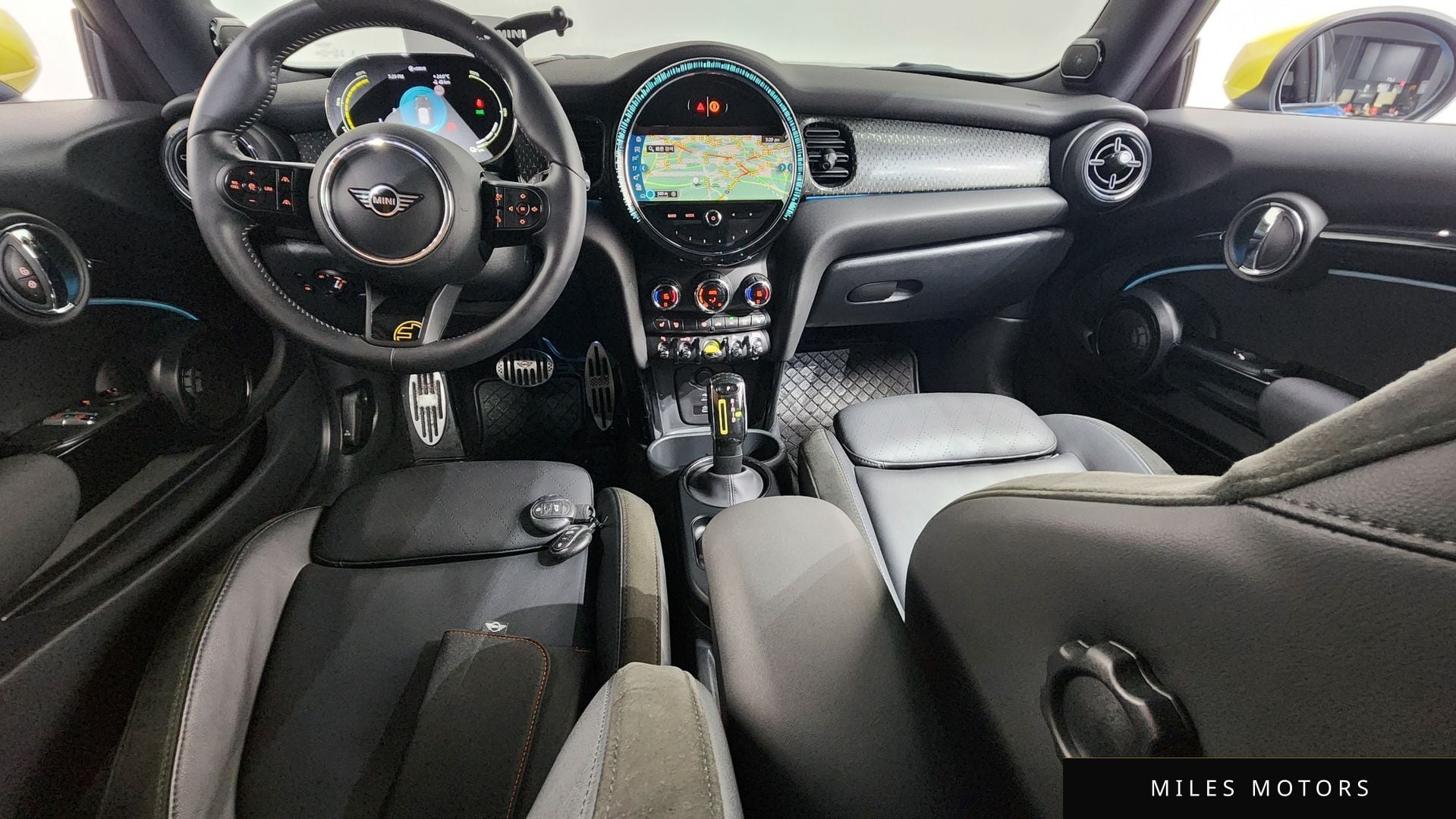 MINI Cooper 2024 — миниатюра 10