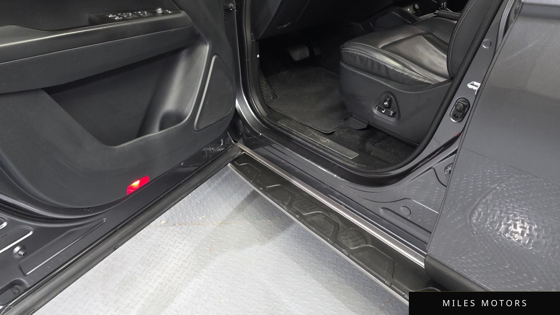 KG Mobility Rexton 2019 — миниатюра 30