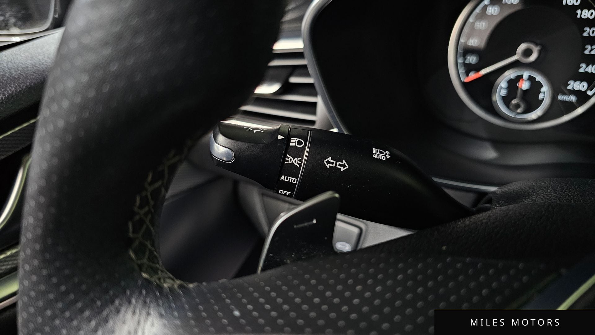 Genesis 뉴 G70 2021 — миниатюра 13