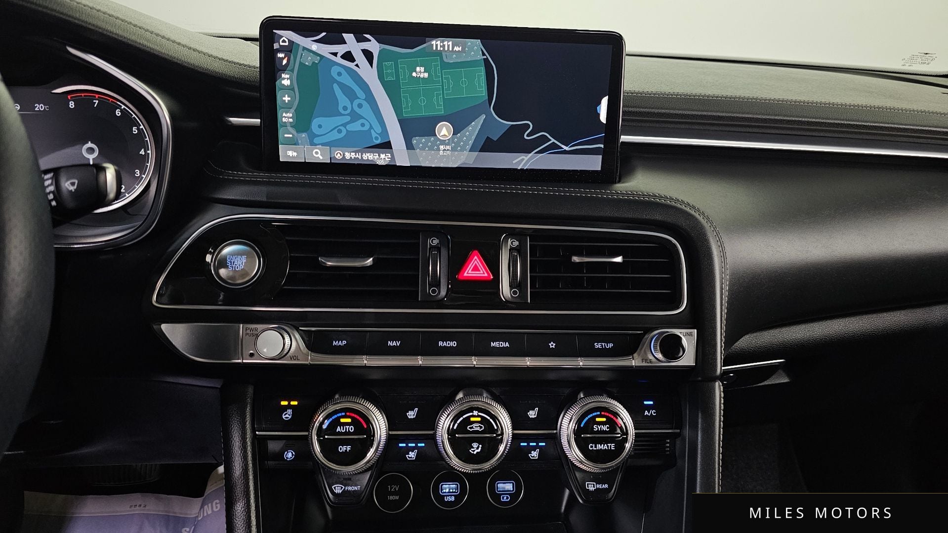 Genesis 뉴 G70 2021 — миниатюра 16