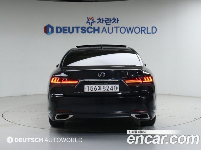 Лексус LS500 2022 — миниатюра 4