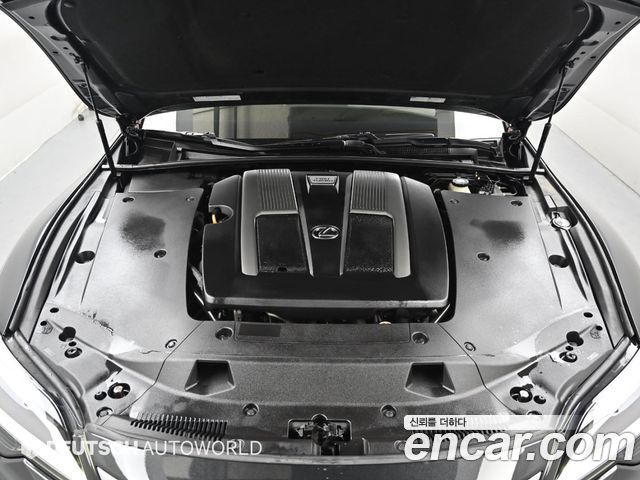 Лексус LS500 2022 — миниатюра 6