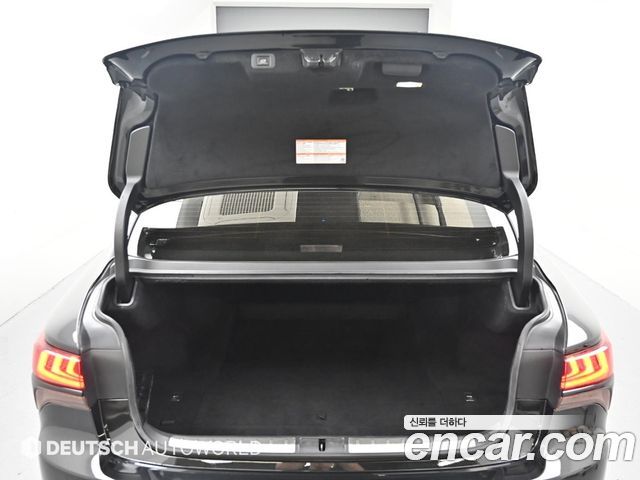 Лексус LS500 2022 — миниатюра 23