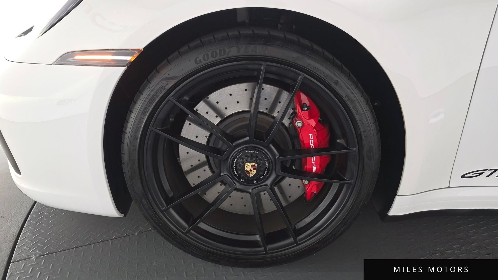 Porsche 911 (992) 2022 — миниатюра 4