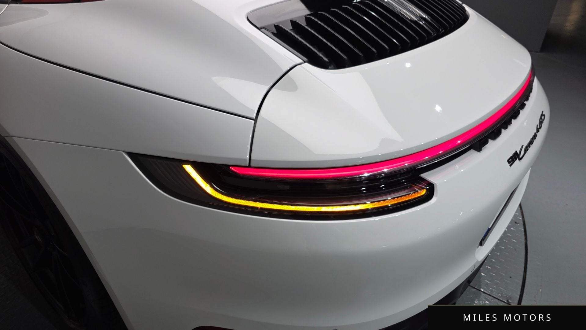 Porsche 911 (992) 2022 — миниатюра 8