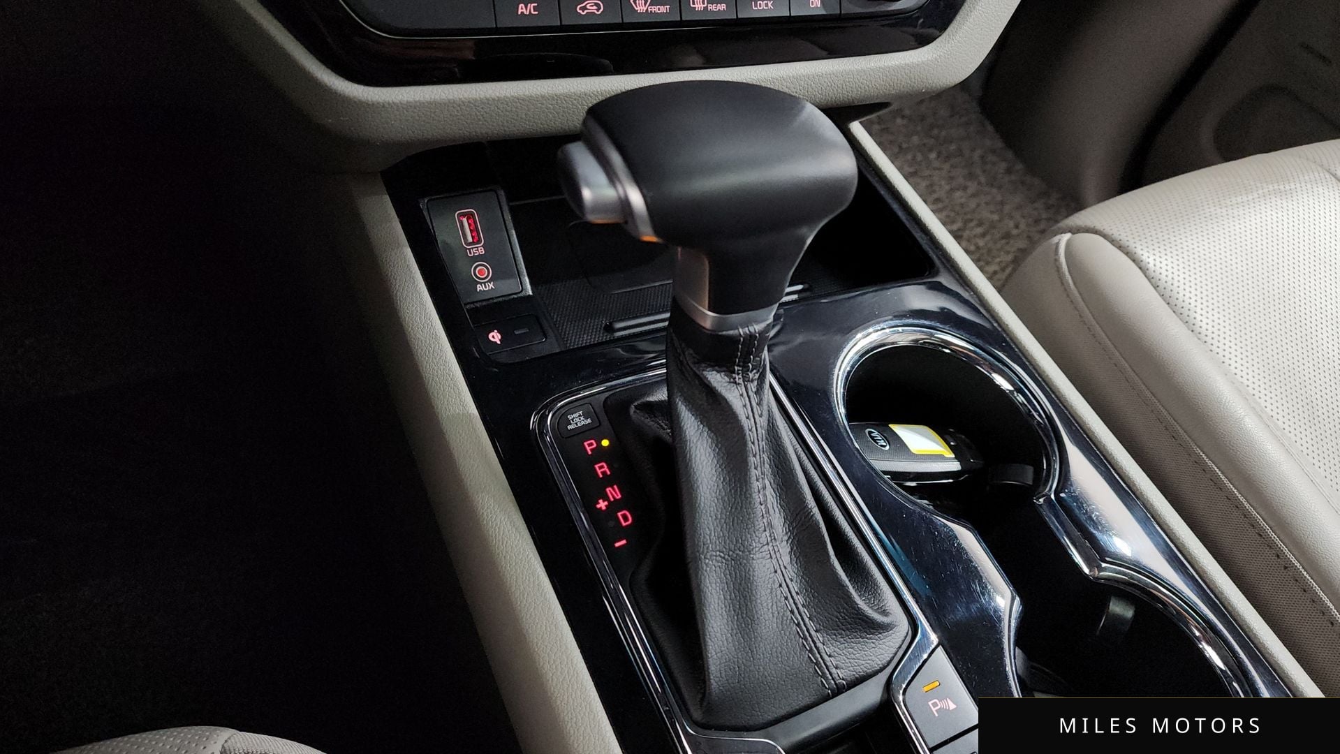 Kia Canival 2020 — миниатюра 12