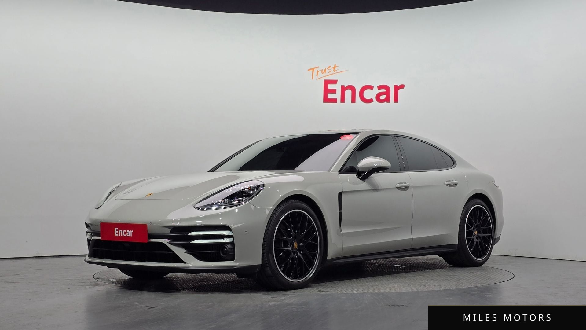 Porsche Panamera 2023 — фото 1 из 12