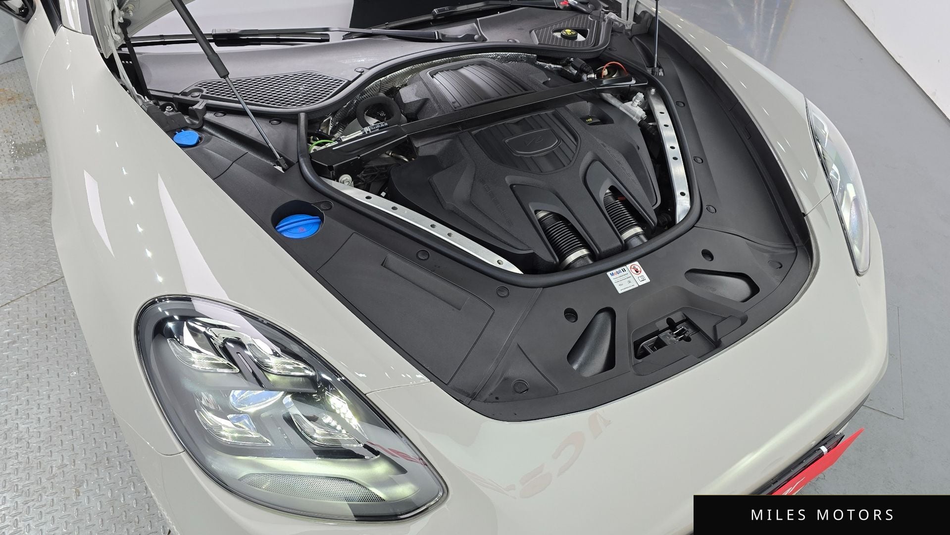 Porsche Panamera 2023 — миниатюра 6