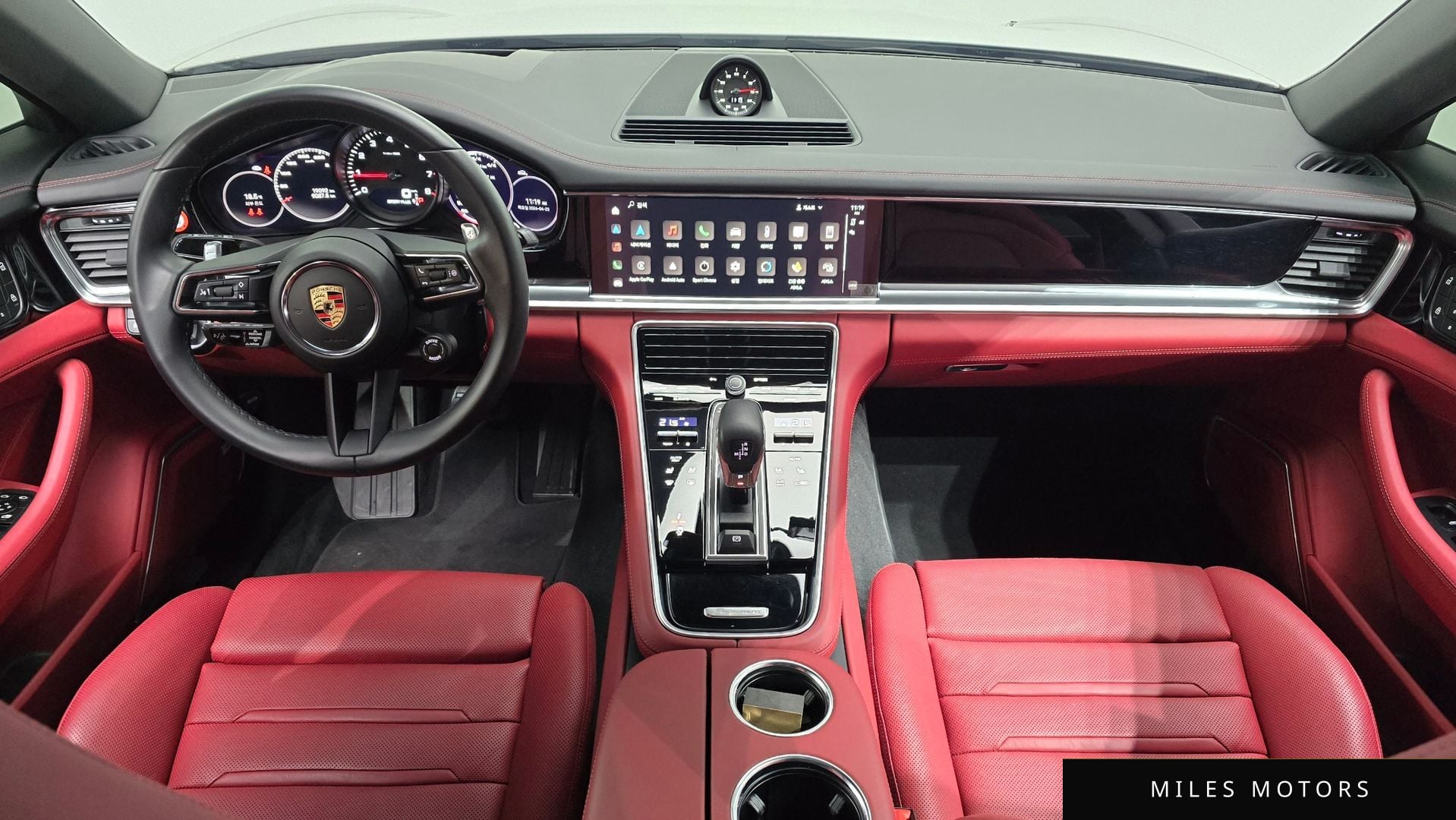 Porsche Panamera 2023 — миниатюра 7