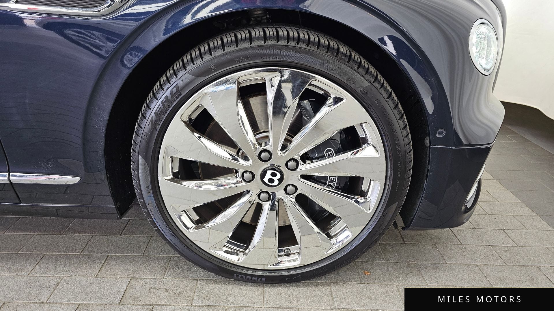 Bentley Flying Spur 2021 — миниатюра 7