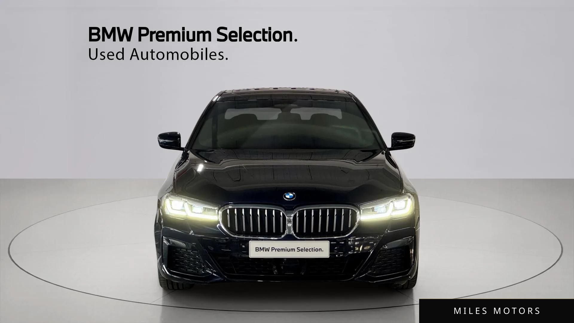 BMW 5 Series (G30) 2021 — миниатюра 3