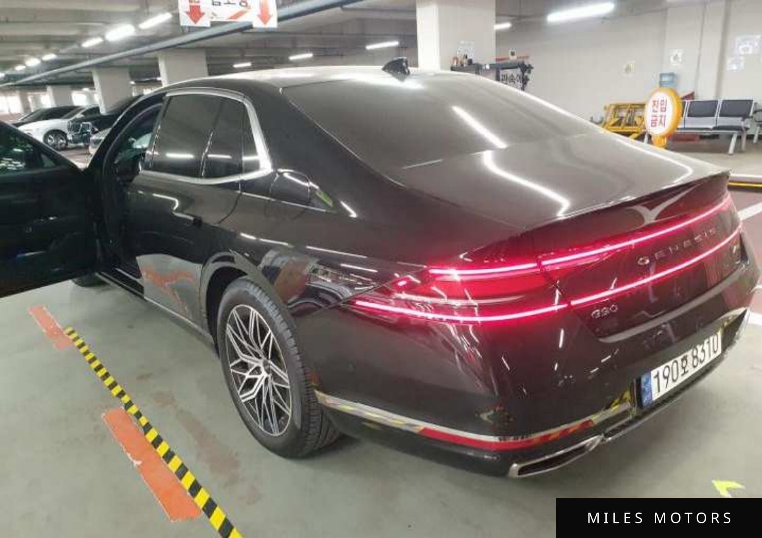 Genesis G90 (RS4) 2022 — миниатюра 9
