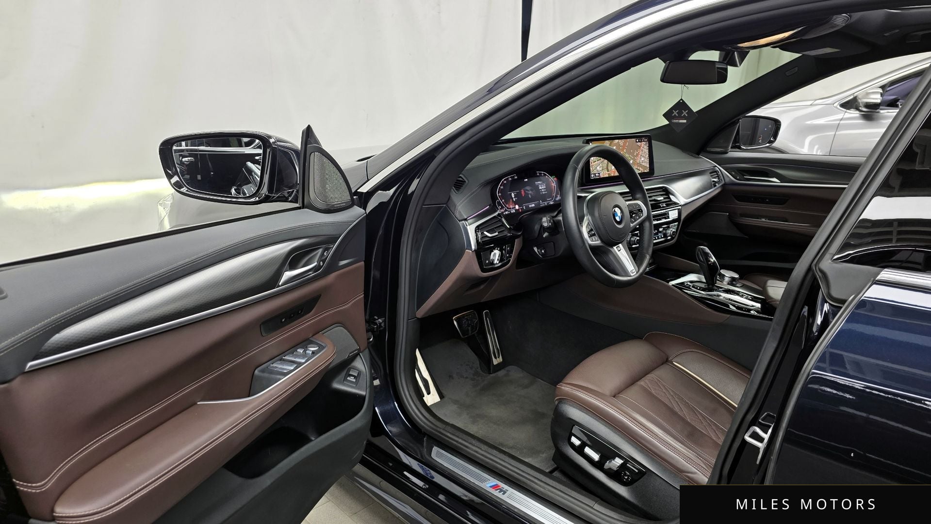 BMW 6시리즈 GT (G32) 2024 — миниатюра 13