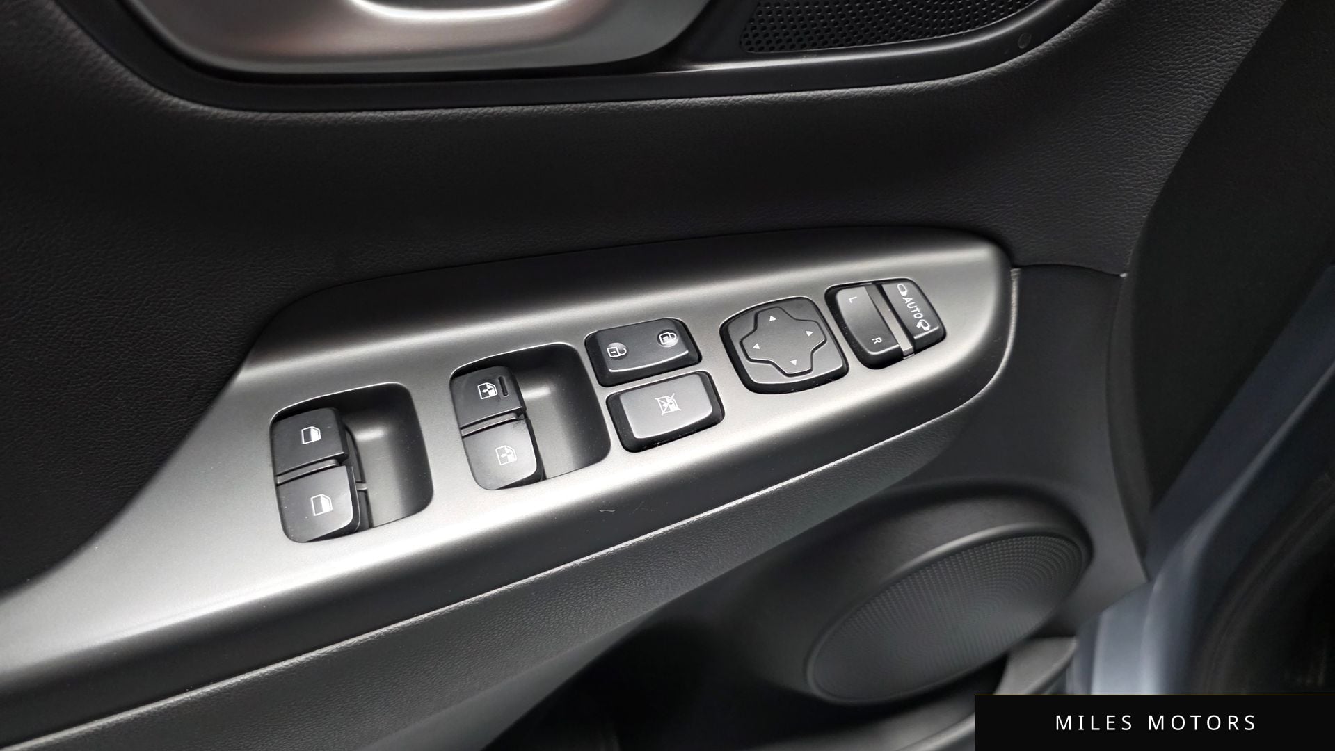 Hyundai Kona 2020 — миниатюра 30