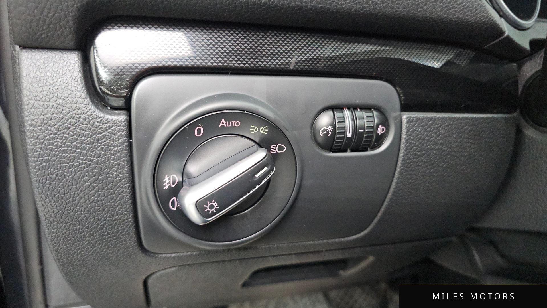 Volkswagen 골프 2010 — миниатюра 14