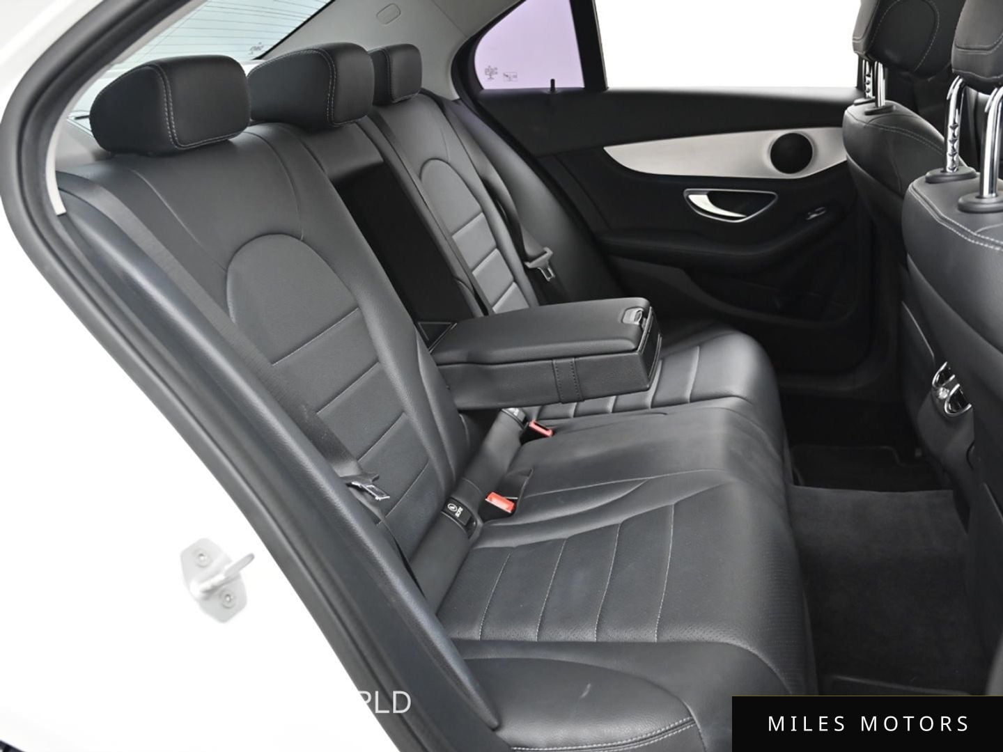 Mercedes-Benz C-Class W205 2016 — миниатюра 12