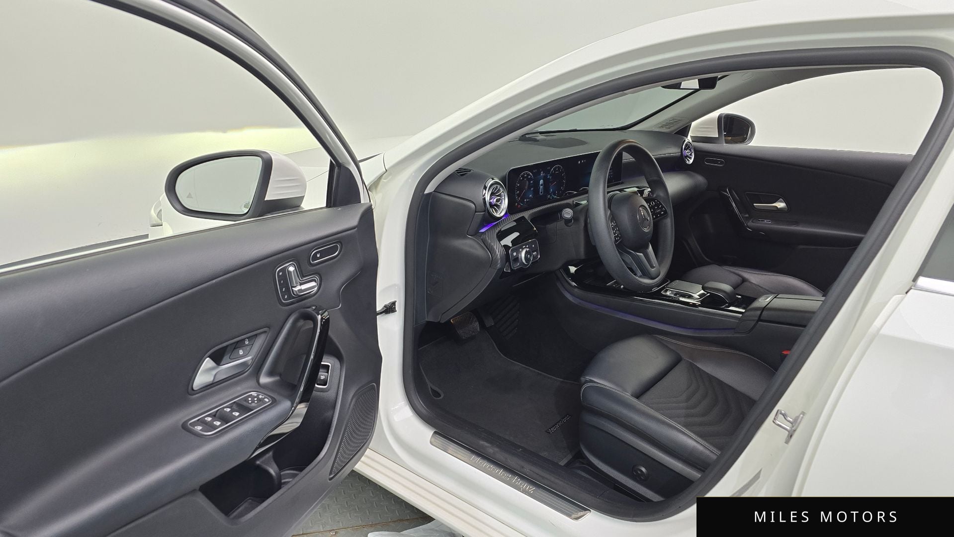 Mercedes-Benz A-Class W177 2020 — миниатюра 10