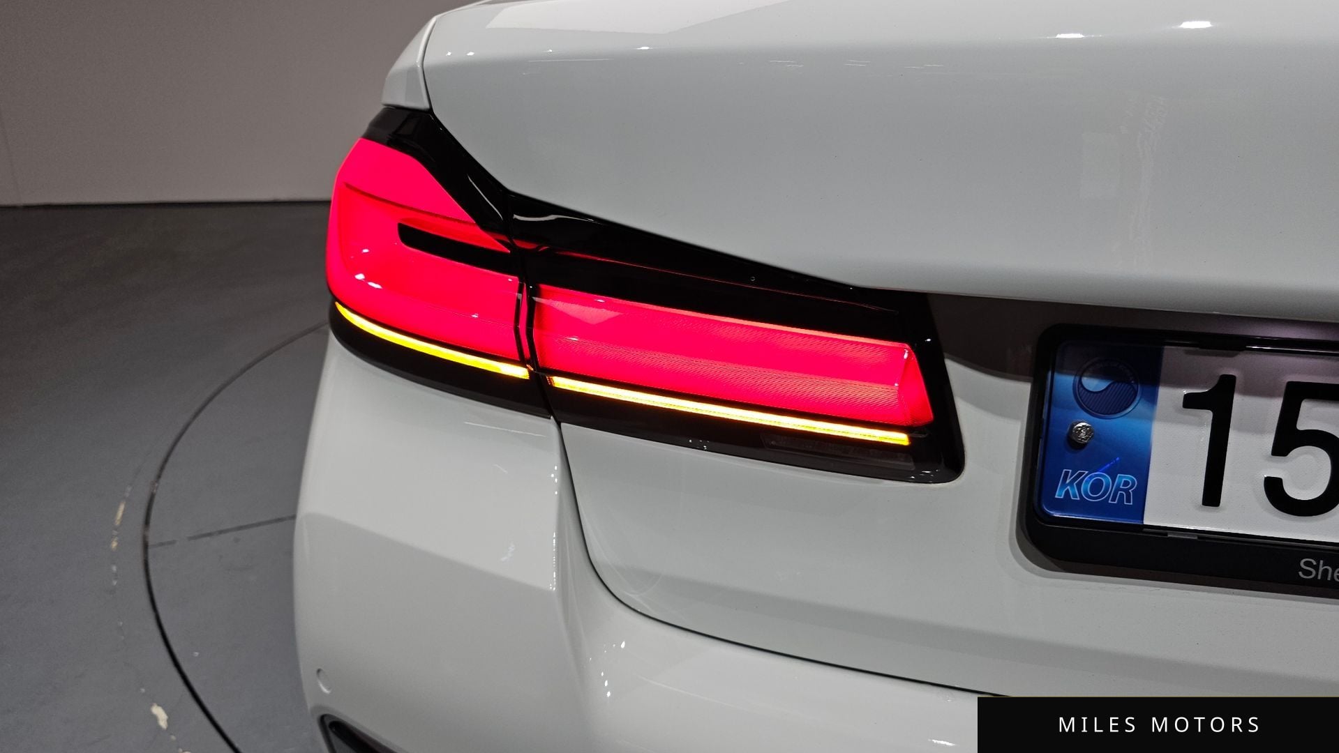 BMW 5 Series (G30) 2022 — миниатюра 8