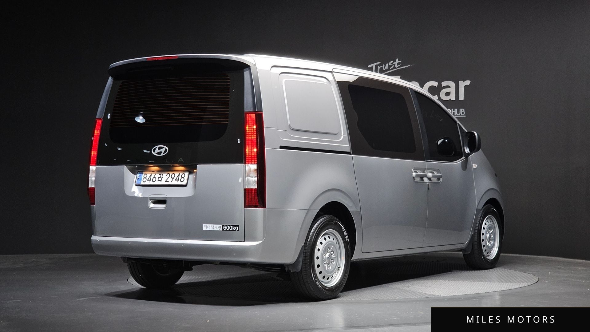 Hyundai Staria 2025 — миниатюра 2