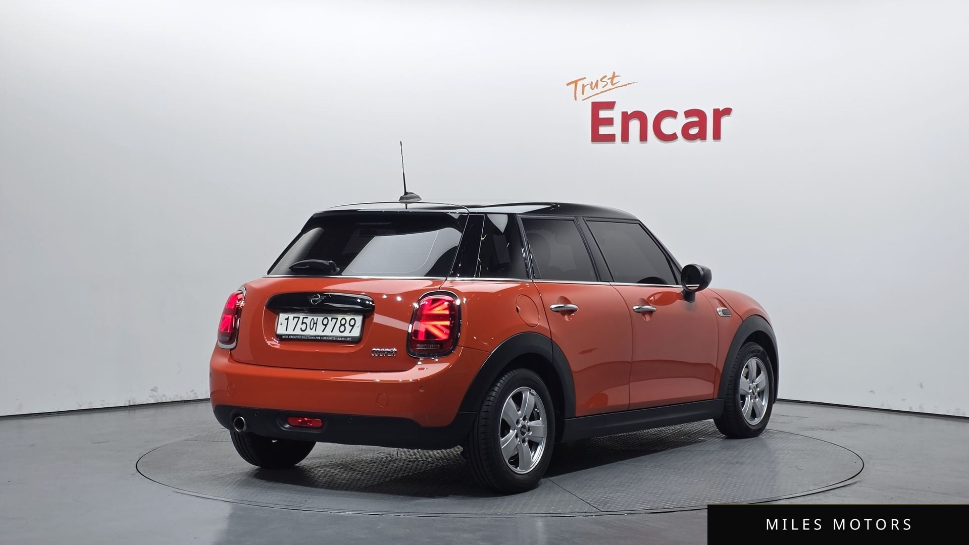MINI Cooper 2021 — миниатюра 2