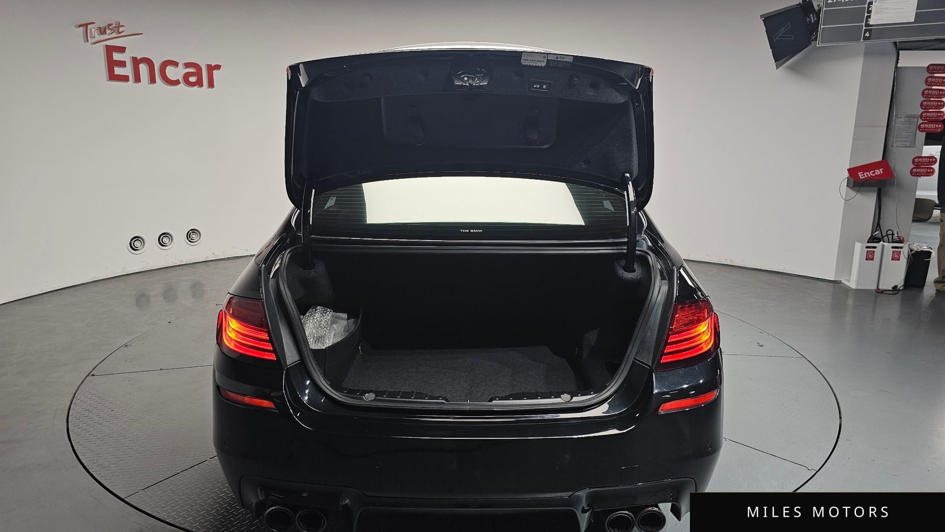 BMW 5시리즈 (F10) 2015 — миниатюра 27