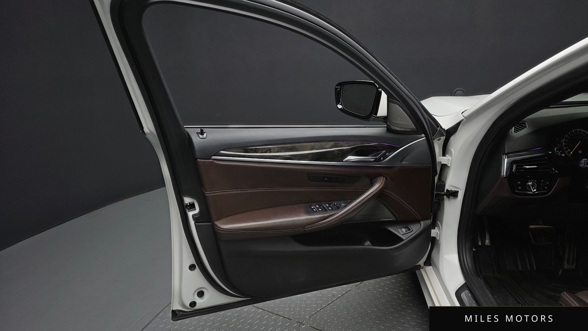 BMW 5시리즈 (G30) 2018 — миниатюра 14