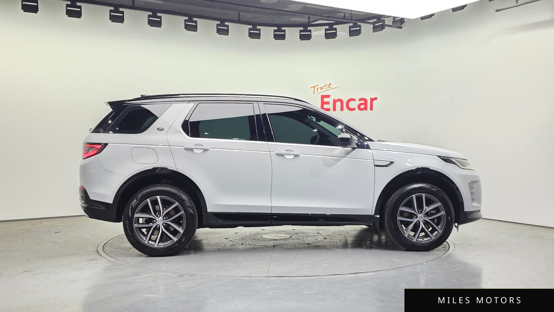Land Rover Discovery Sport 2025 — миниатюра 6