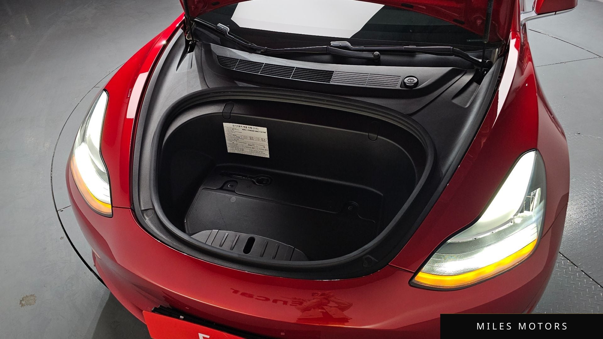 Tesla Model 3 2020 — миниатюра 6