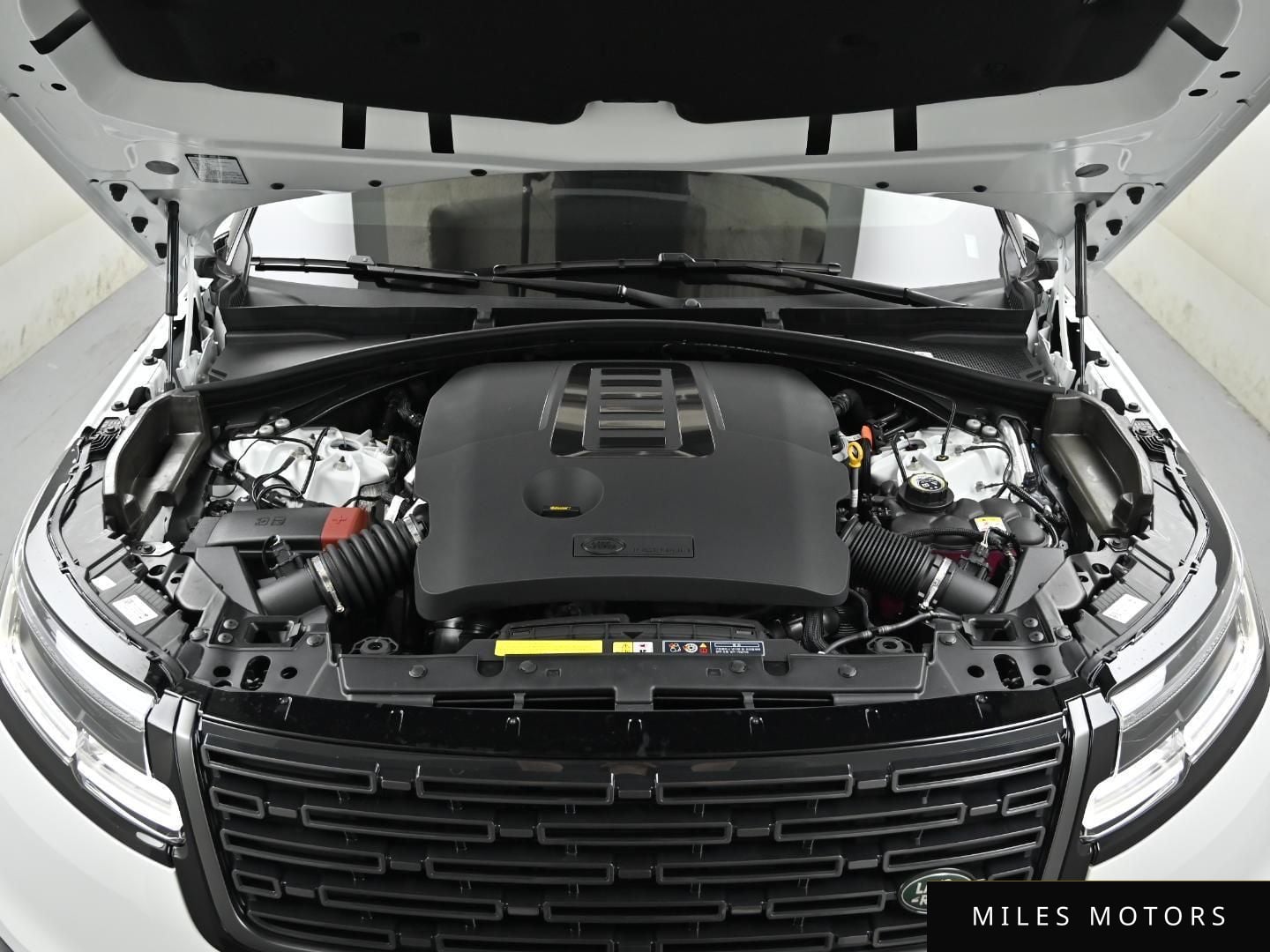 Land Rover Range Rover Velar 2025 — миниатюра 6