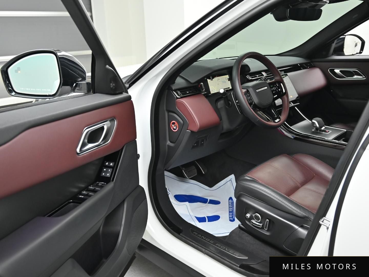 Land Rover Range Rover Velar 2025 — миниатюра 11