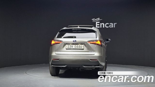 Лексус NX300h 2016 — миниатюра 4