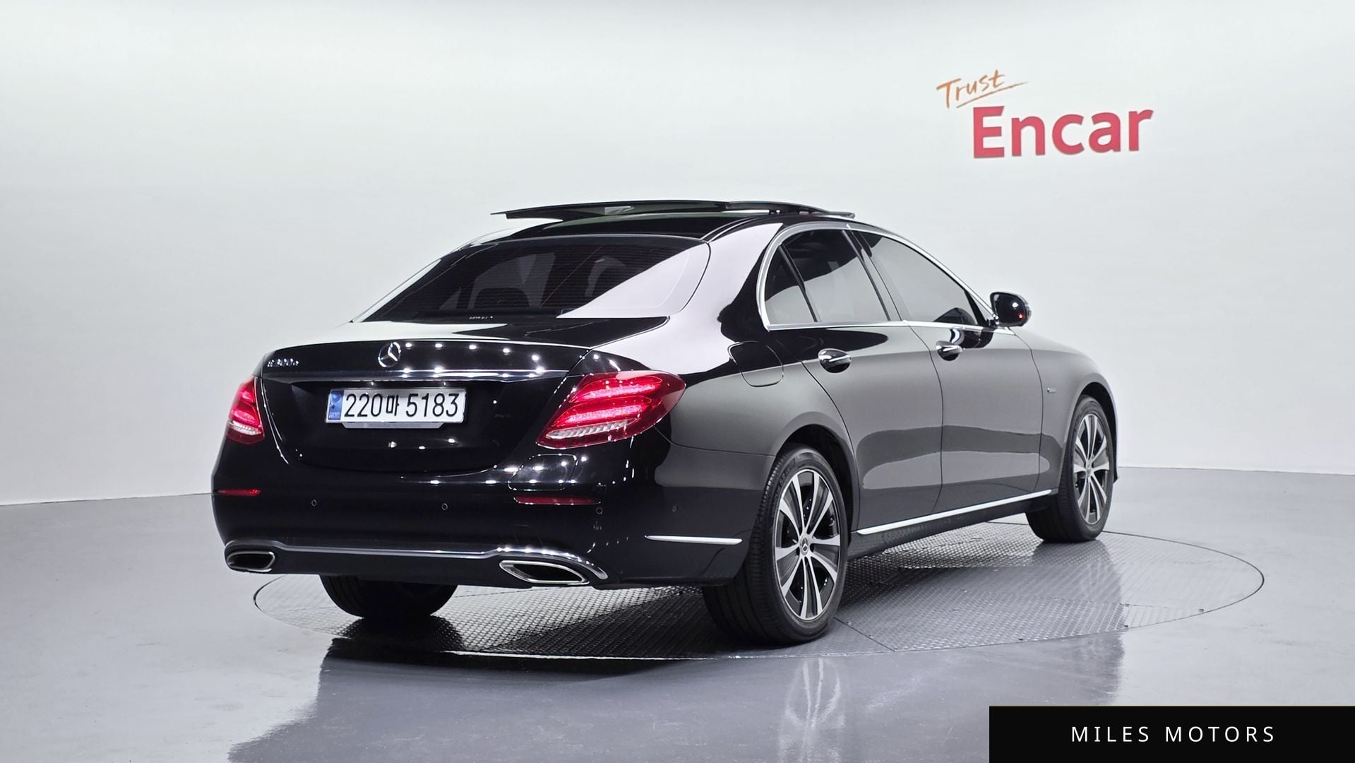 Mercedes-Benz E-Class W213 2019 — миниатюра 2