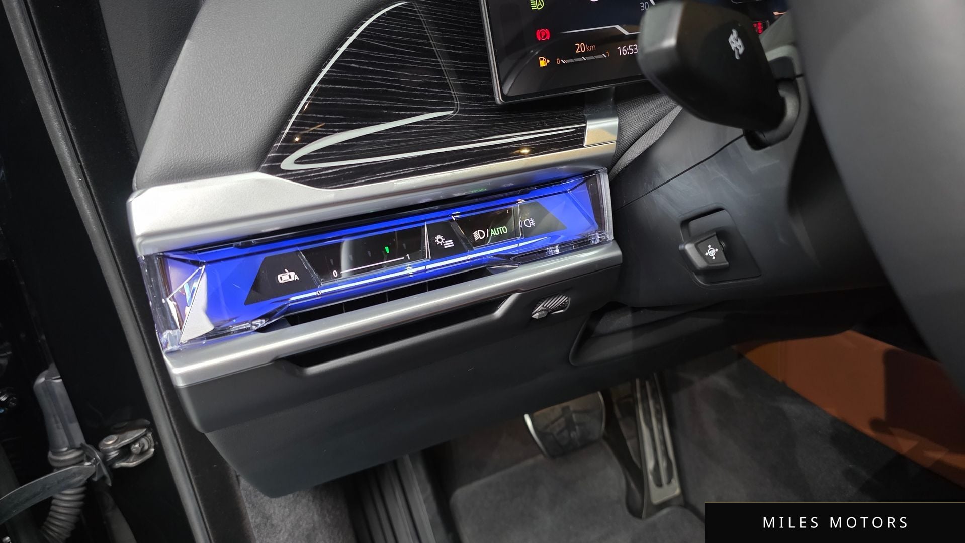 BMW 7 Series (G70) 2025 — миниатюра 18