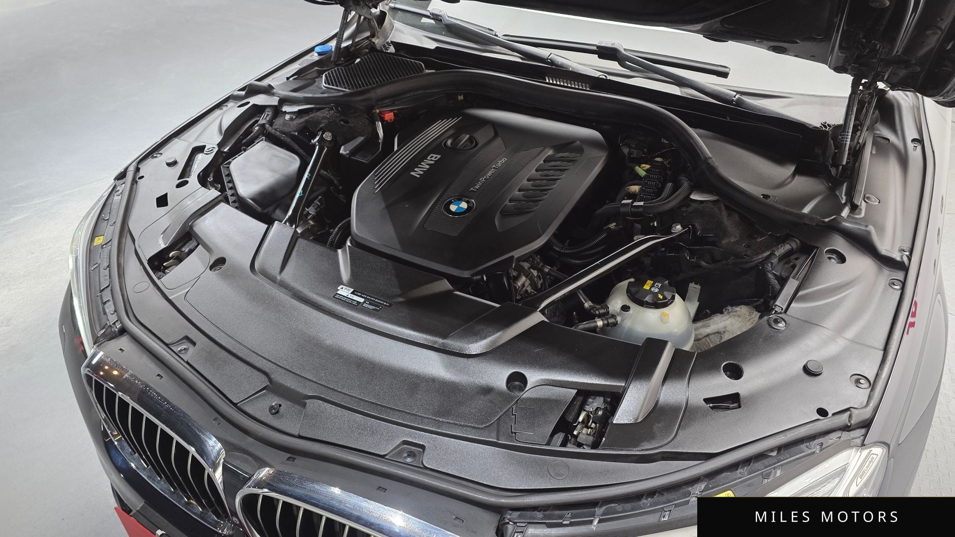 BMW 7 Series (G11) 2018 — миниатюра 6