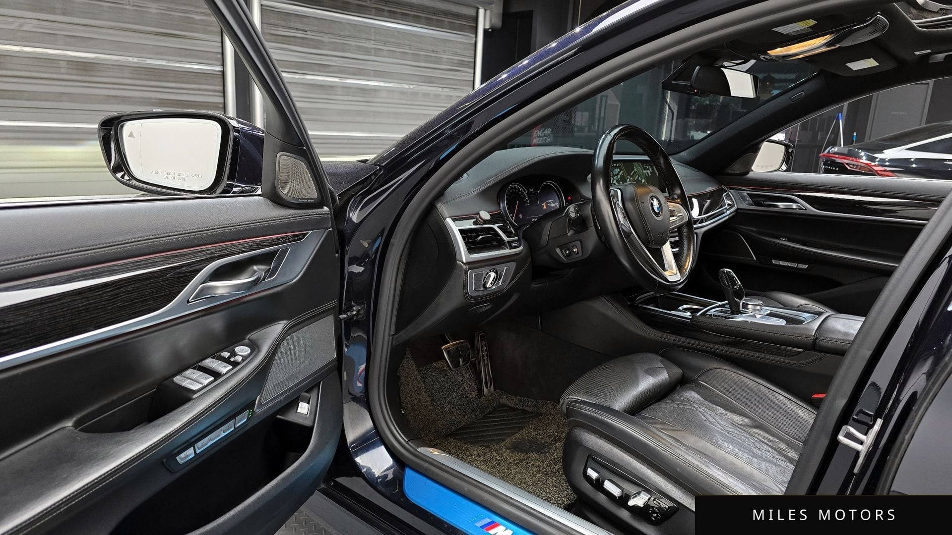 BMW 7 Series (G11) 2018 — миниатюра 10