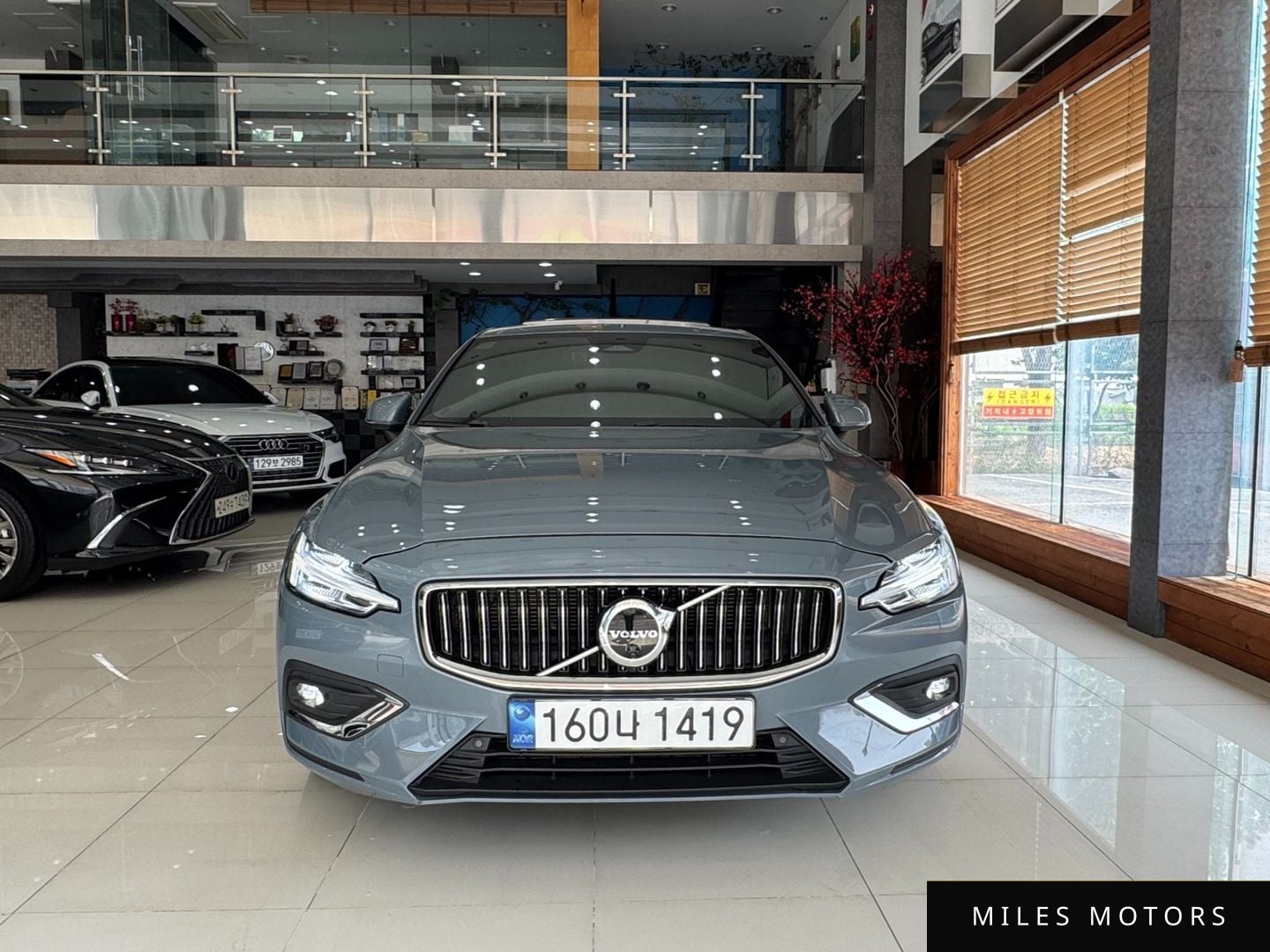 Volvo S60 2023 — миниатюра 3