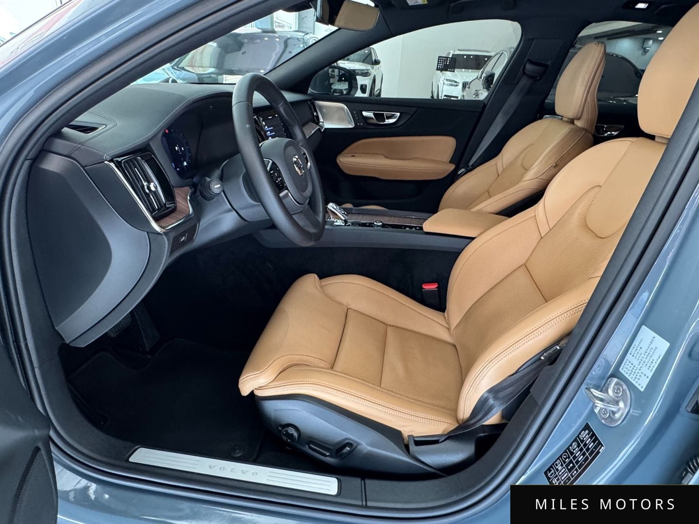 Volvo S60 2023 — миниатюра 10
