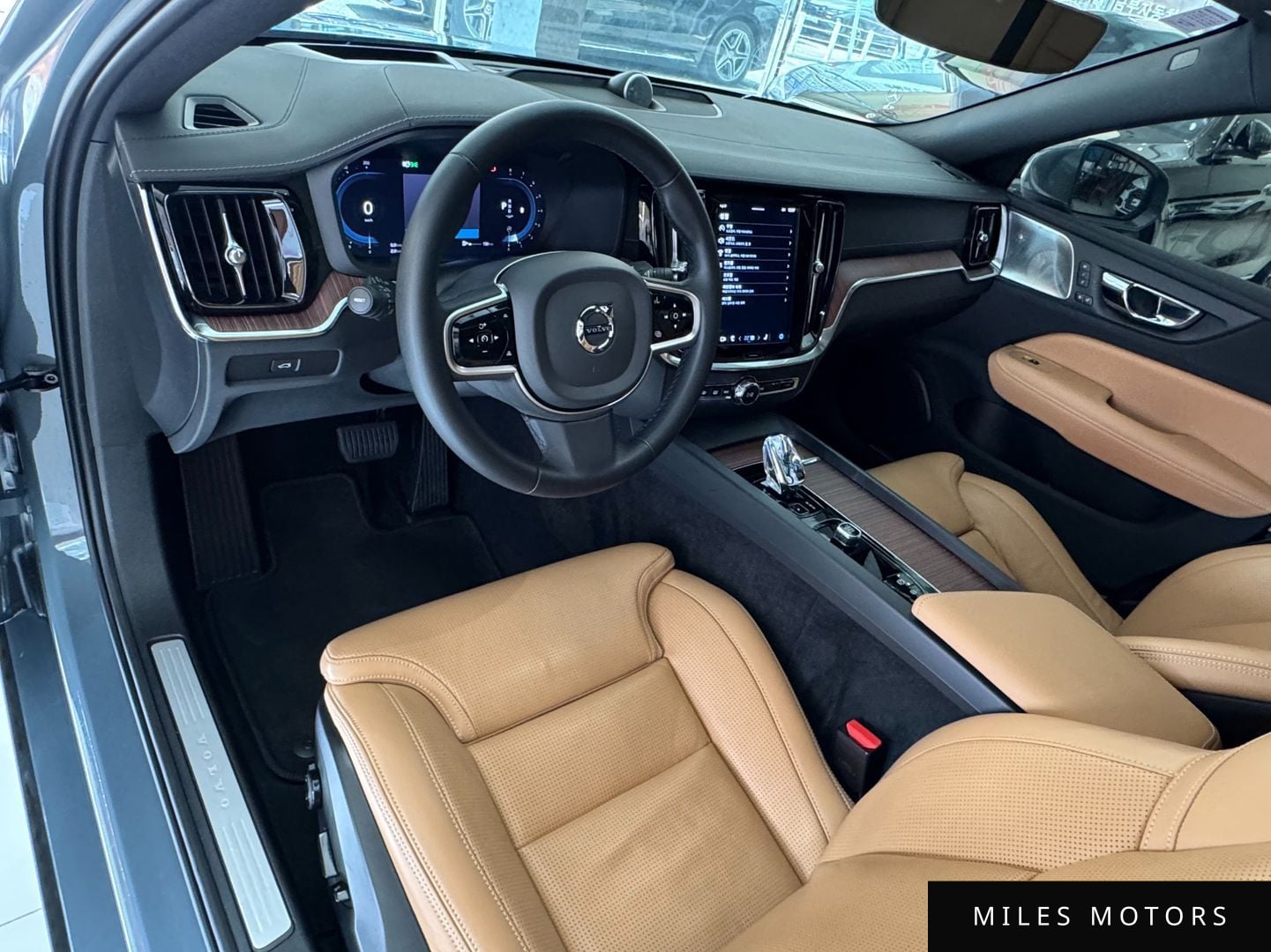 Volvo S60 2023 — миниатюра 11