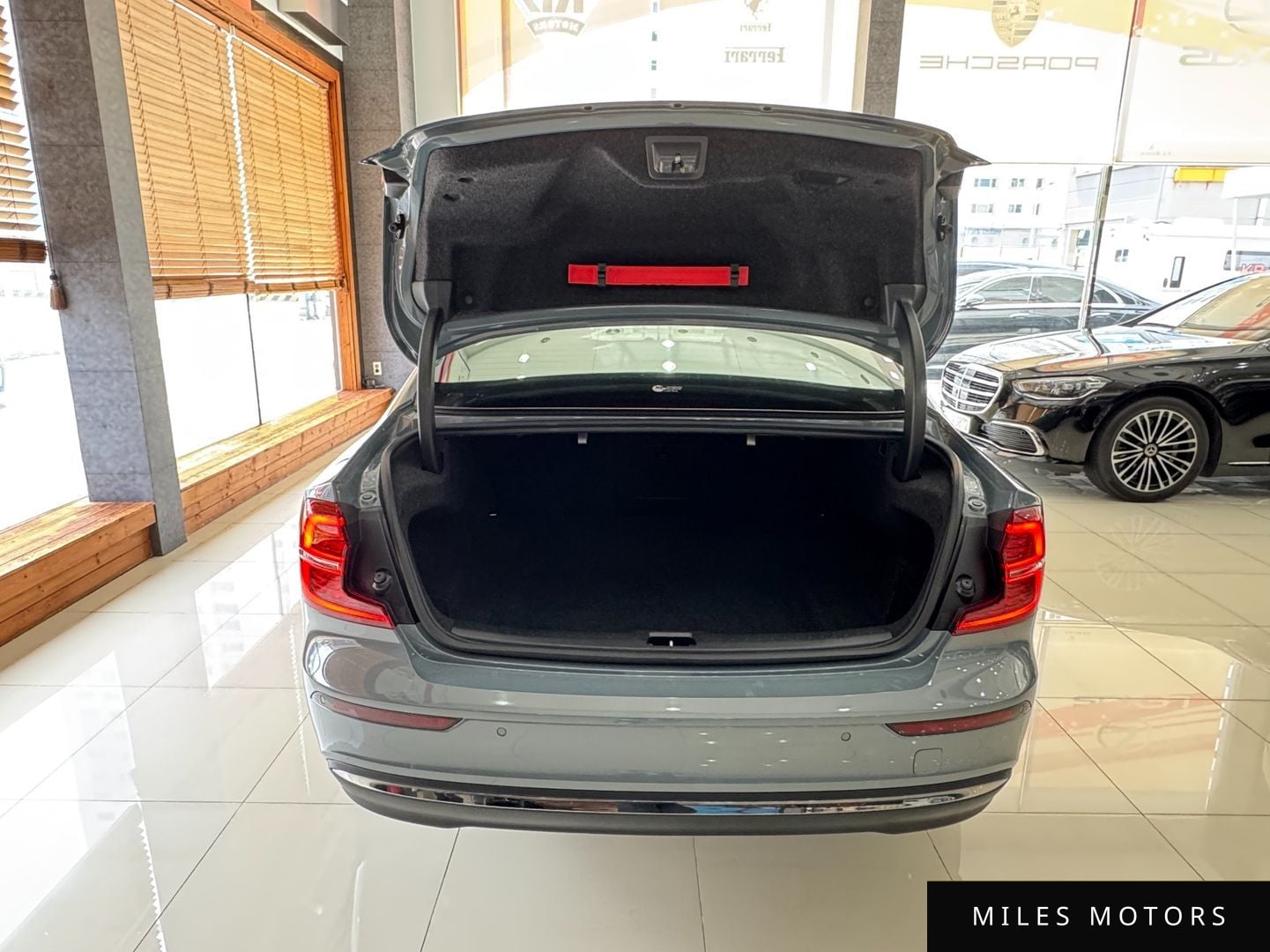 Volvo S60 2023 — миниатюра 20