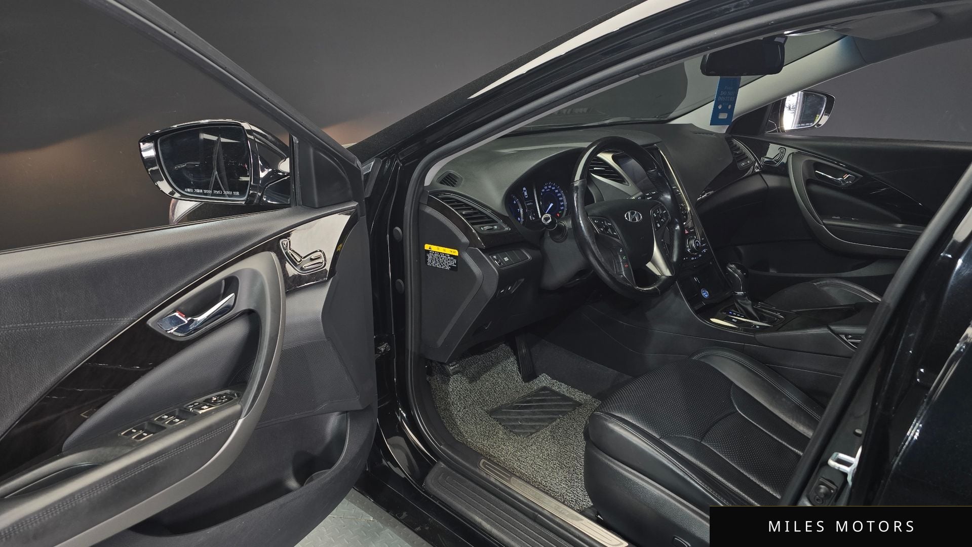 Hyundai Grandeur 2014 — миниатюра 10