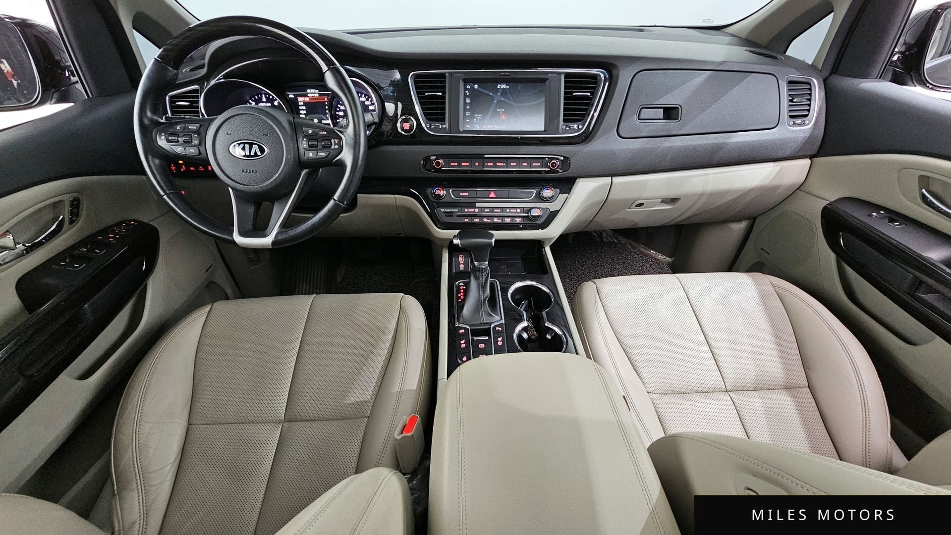Kia Canival 2019 — миниатюра 10
