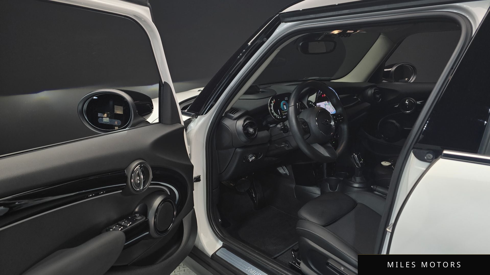 MINI Cooper 2024 — миниатюра 10