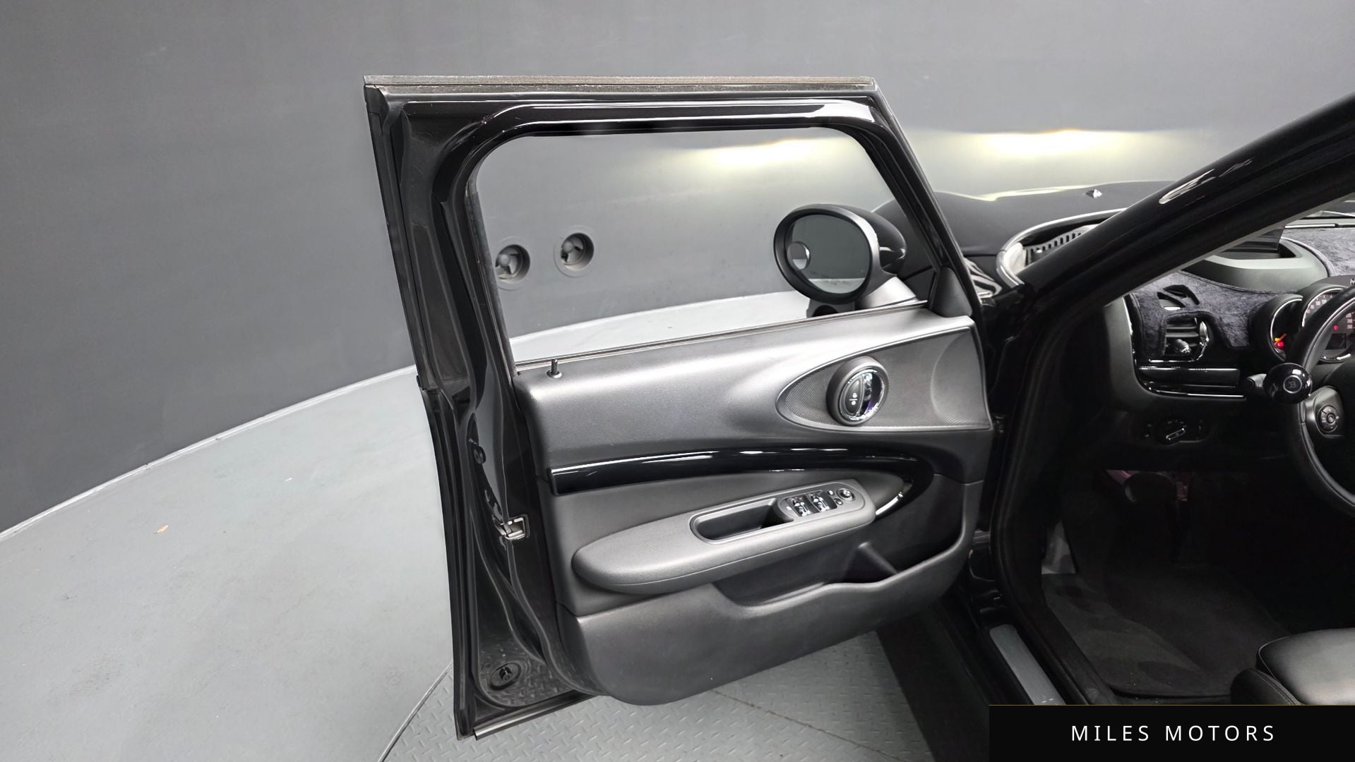 MINI 쿠퍼 클럽맨 2019 — миниатюра 14